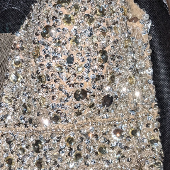 Formal dress - Picture 9 of 10